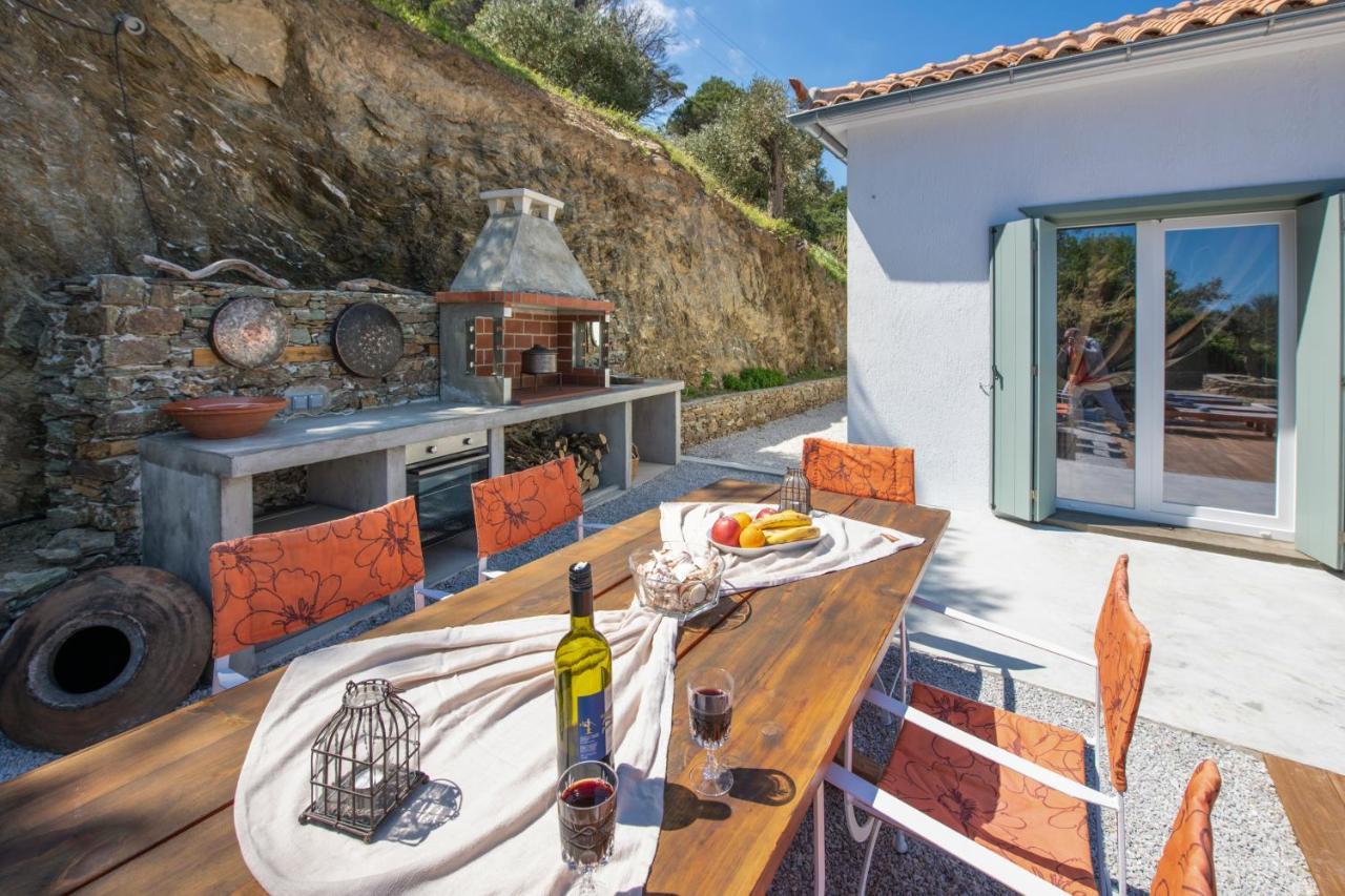 Avgi Villa Glossa Buitenkant foto