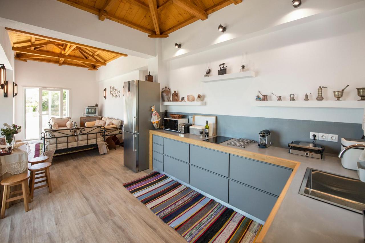Avgi Villa Glossa Buitenkant foto