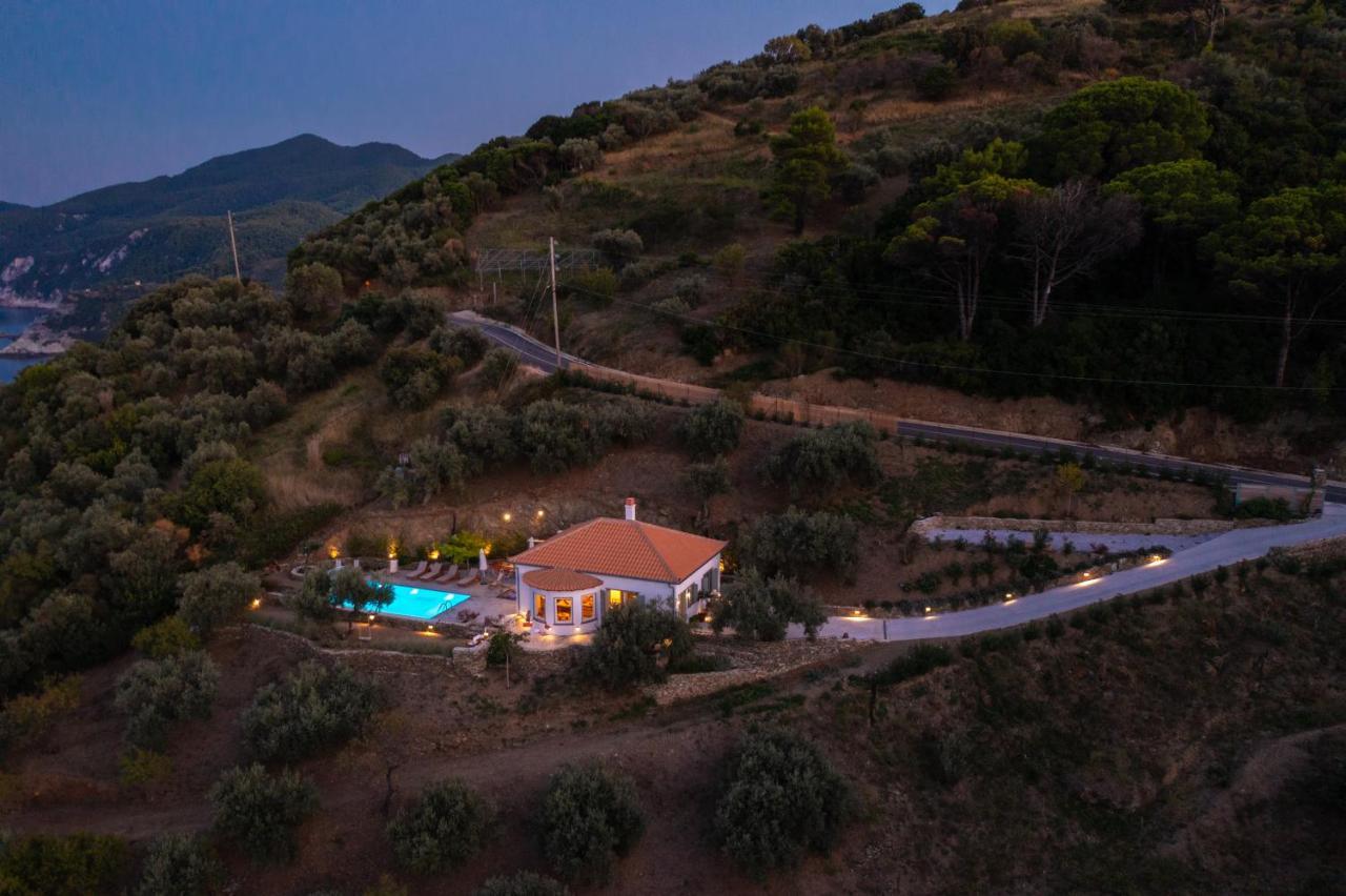 Avgi Villa Glossa Buitenkant foto