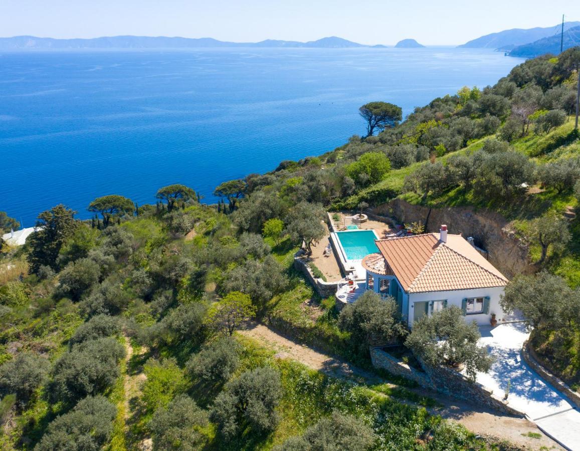 Avgi Villa Glossa Buitenkant foto
