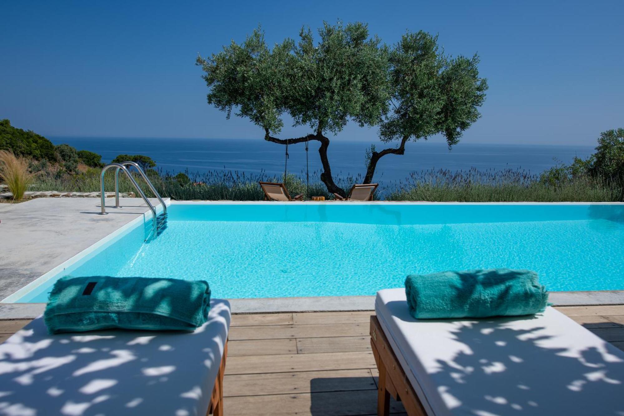 Avgi Villa Glossa Buitenkant foto