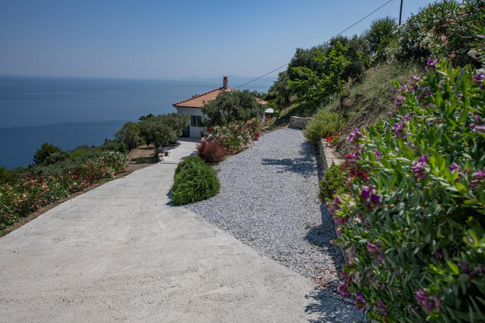 Avgi Villa Glossa Buitenkant foto